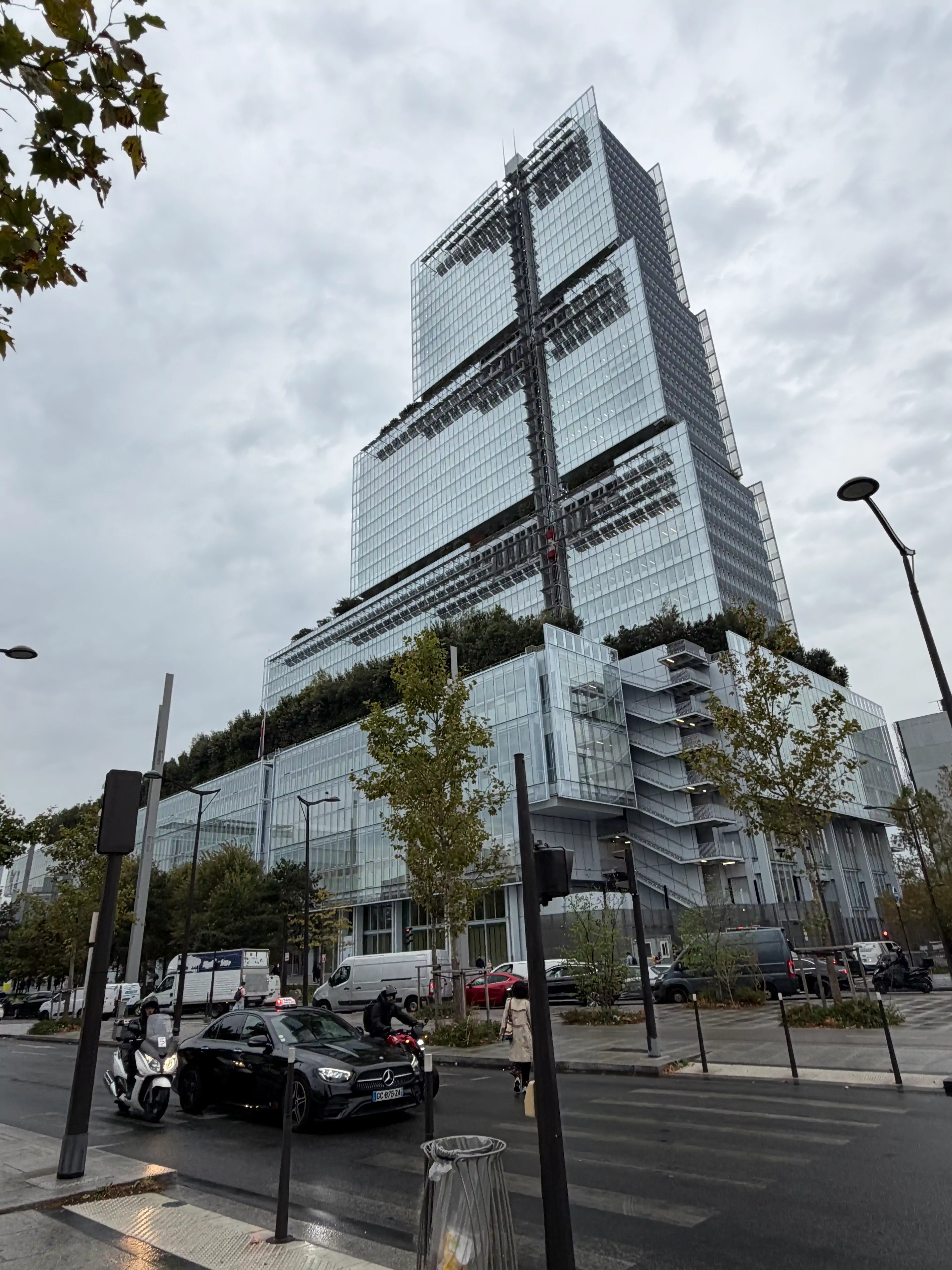 Fachada del tribunal de París · Sentencia Swiftair, vuelo Air Algérie AH5017, 28 de septiembre de 2026. Fachada del tribunal de París
